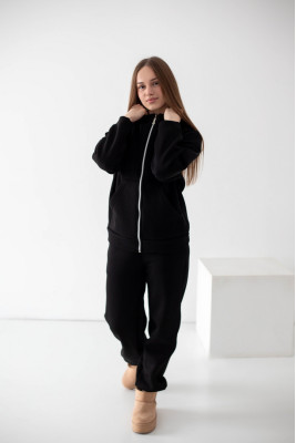 Костюм жіночий